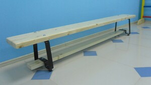 Скамейка гимнастическая (металлические ножки, лак) (2,5 м)  - fgospostavki.ru - Яблоновский